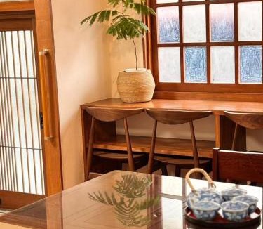 Matsuyama House | 古民家一棟貸切 民宿 潤 松山市駅徒歩5分 銀天街徒歩2分 無料駐車場1台付き