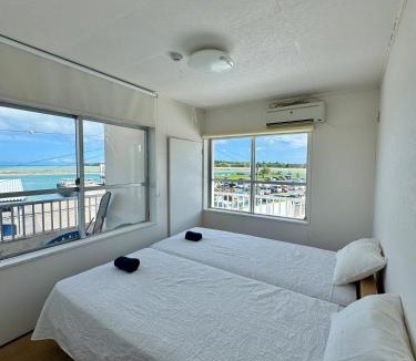 Taketomi-jima Taketomi-cho House | 小浜島ゲストハウスLei