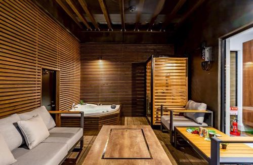 Yonashiroteruma Villa | 平屋の一戸建て鉄板焼き&サウナ&ジャグジーで過ごす大人の隠れ家 最大12名 Hideaway Teruma