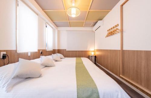 Higashishinsaibashi Apartment | 心斎橋5 ホテル鶴 道頓堀 心斎橋に位置する宿 ベッド8台 シャワー2台 観光に最適