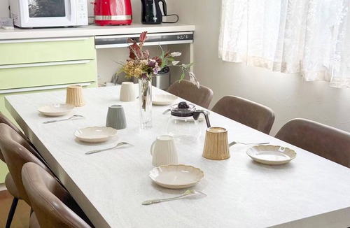 Higashinari House | （旭之鶴）4BR 2BA Entire House | Sleeps 8 | 5 Min to Tsuruhashi Sta | Near Onsen