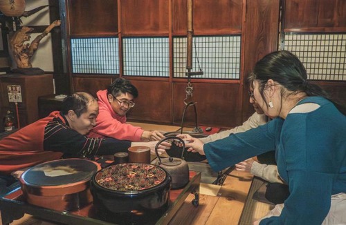 Sado Villa | 最大10名 築120年の物語 河崎浪漫館 囲炉裏と蔵サウナで整う贅沢な一棟貸し