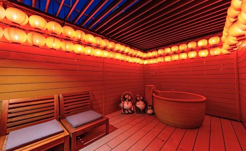 Higashishinsaibashi Apartment | 最大13名 露天風呂付き一棟貸切ヴィラ Villa DOTONBORI Shinsaibashi Osaka 13 Guests