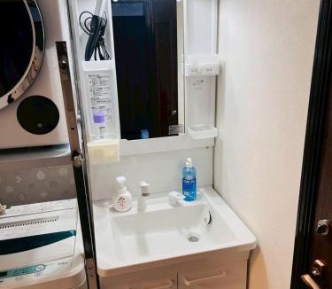Oiso Apartment | 海まで徒歩1分 駅まで8分 畳でくつろぐフルリノベの静かなお家