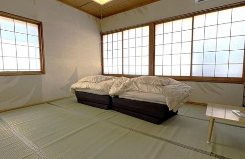 Isinomaki House | 灯ゲストハウス石巻