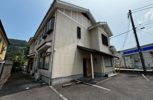 Odawara Apartment | 箱根湯本入り口 コンビニ横 徒歩駅5分 駐車場有り うなぎ名店横 和風貸切