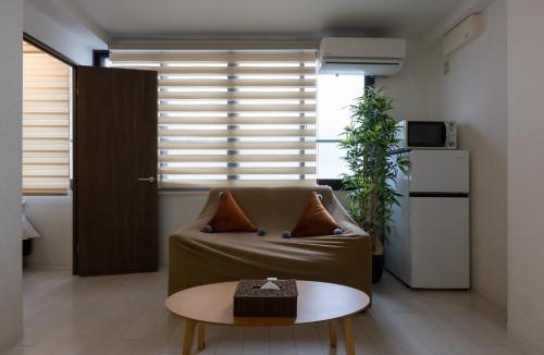 Higashishinsaibashi Apartment | 米3 心斎橋エリアど真ん中 3dkのお部屋 ビルの3階になります EVはありません