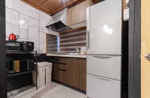 Adachi Apartment | 駅徒歩 9分 スカイツリ-15分 浅草寺20分 上野25分 最大7名 和モダンの寛ぎ宿