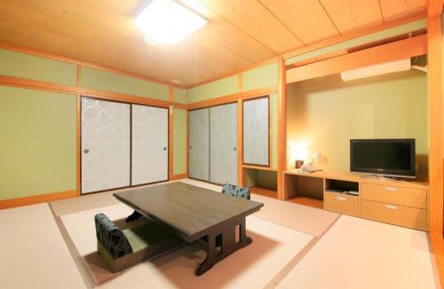 Kinugawa Onsen Hotel | 鬼怒川温泉ゆらら丸京