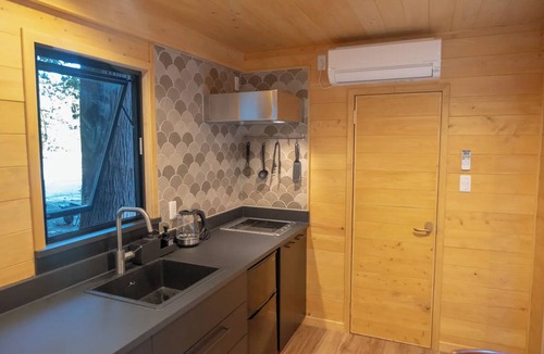 Katsuura Cabin | 1 Bedroom Cabin In Katsuura