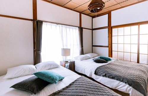 Edogawa Apartment | 1ST BASE ICHINOE 3BR House 13 Guests Disney 30min NRT Bus