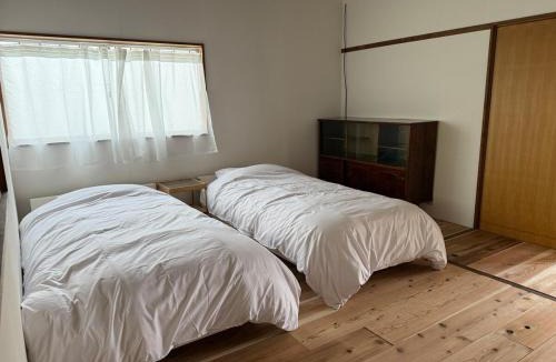 Nagawa House | 300m2 spacious space with your dog