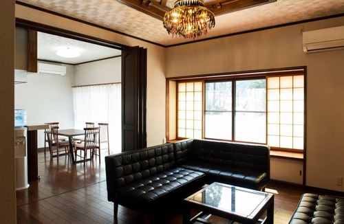Sabae House | 414 m² House ∙ 3 bedrooms ∙ 14 guests