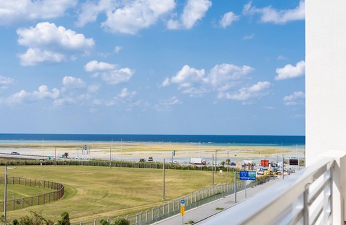 Urasoe Apartment | 5 minutes walk to the only natural beach Carmiji/Urasoe Okinawa