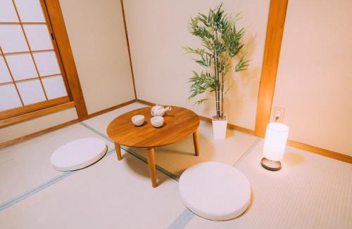 Joto Apartment | 5BDR Osaka Castle House local vibes quiet