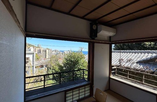 Atami Bed & Breakfast | 60 m² Bed and breakfast ∙ 3 bedrooms ∙ 127 guests