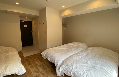 Minamiaoyama House | 702 HOTEL Omotesando Stories / Minato-ku Tokyo
