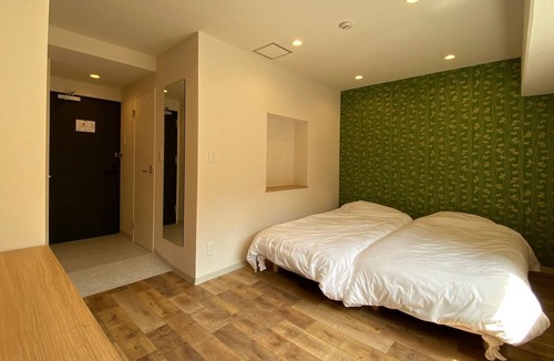 Minamiaoyama House | 703 HOTEL Omotesando Stories / Minato-ku Tokyo