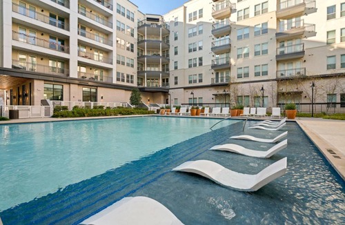 Central Arlington Apartment | 86 m² Apartment ∙ 2 bedrooms ∙ 6 guests