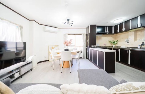Sumida Villa | 8min to Keisei Hikifune Entire House Sleeps12 Rooftop skytreeview