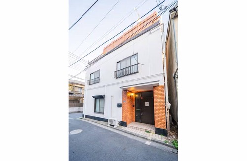 Sumida Villa | 8min to Keisei Hikifune Entire House Sleeps12 Rooftop skytreeview