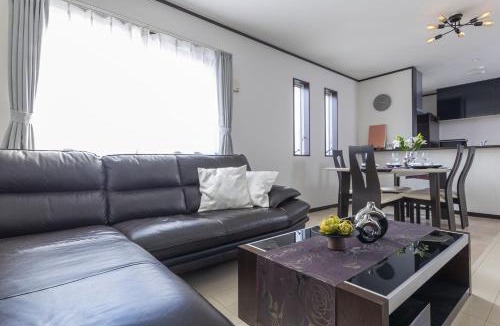 Edogawa House | A Family Friendly Spacious Villa - Easy to Tokyo Station & Conveniently Located for Tokyo Disney Resort & 1 min to Convenience Store