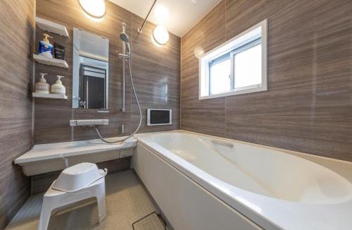 Edogawa House | A Family Friendly Spacious Villa - Easy to Tokyo Station & Conveniently Located for Tokyo Disney Resort & 1 min to Convenience Store