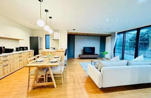 Koshi Villa | Akikawa Koshi 9 | 15 min to TSMC | Entire 4LDK House | Up to 5 Guests