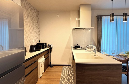 Higashi Ward Villa | Akikawa Toshima 3 | 20 min to TSMC | Entire 5LDK House | Up to 9 Guests