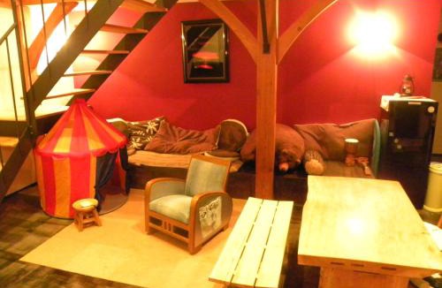 Ichinomiya House | B&BHOUSE FAM