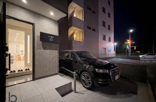 Hiroshima City Centre House | b hotel EIGHT VILLA KAMINOBORI - Free Parking New Entire 3BR House in Quiet Area