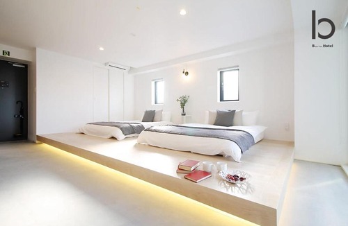 Hiroshima City Centre Apartment | b hotel Heiwaodori 702 - Huge Apt in Famous Hiroshima Dori for 6p