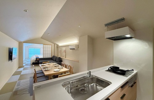 Hatsukaichi Apartment | bHotel Miyajima Omotesando 31
