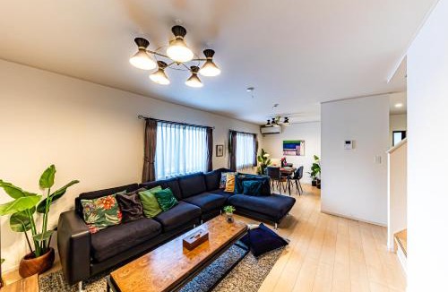 Maeda Villa | Blooming Season