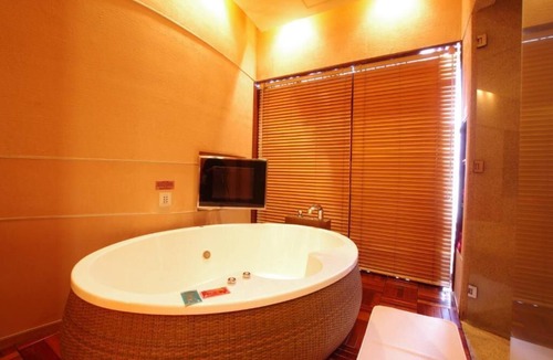 Hariusu Hotel | Blue Hotel Nagi - Adults Only