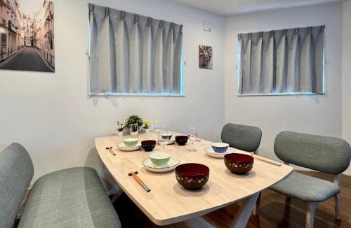 Suginami House | Brand New Modern Haven 7-Min Walk to Shinkoenji Station 9-Min Train to Shinjuku