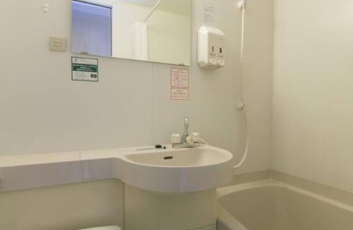 Higashinihonbashi Hotel | Breakfast included Single 2 person plan nonsmo/Chuo-ku Tokyo