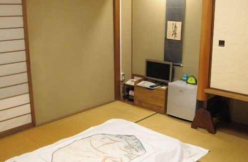 Kamiyama Onsen Hotel | Central Hotel Kamojima