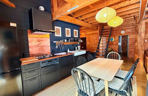 Toya Cabin | Cozy BBQ Cabin Near Lake Toya and Ski resorts - Nature Retreat with Fast WiFi