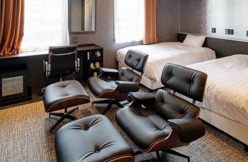 Naka Ward House | Deluxe Twin mini theater VS | EN x Standard Pla / Hamamatsu Shizuoka