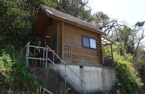Nishina Cottage | Dogashima Land Hopia Nonsmoking Tiny log house /Kamo-gun Shizuoka
