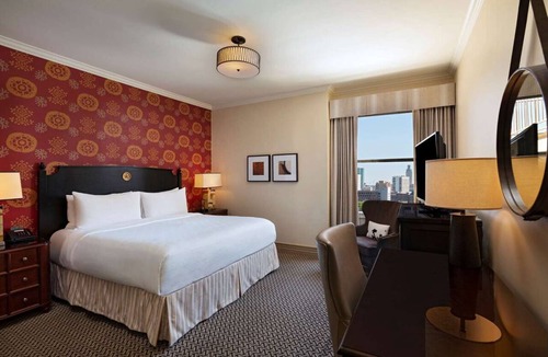 Downtown Austin Hotel | Enjoy Live Music and Culture! Pets Allowed, Swimming Pool, Near Zilker Park!