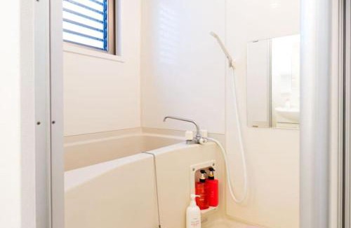 Higashinari Apartment | F House Os Residence S2
