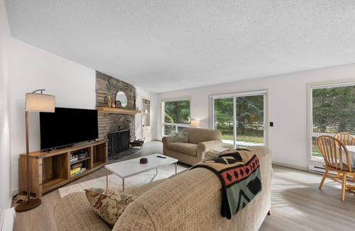Welches Condo | Fairway to Heaven- 2 bedroom, ground floor condo in Mt Hood Resort