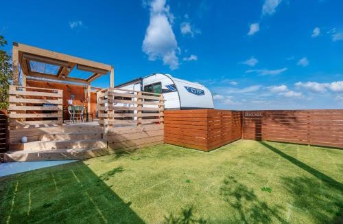 Awaji Hotel | Glamping Trailer Lanikai