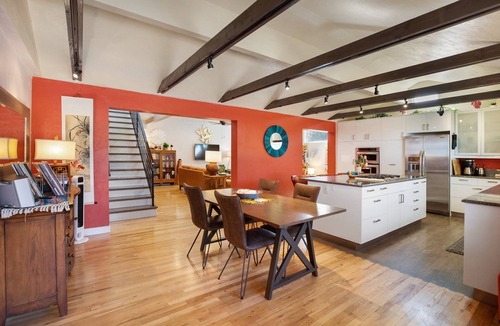 Pleasant Valley House | Gorgeous Home near Garden of the Gods with Rooftop Deck & Gourmet Kitchen