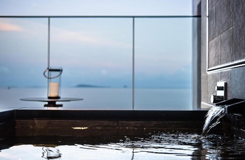 Goto Hotel | GOTO RETREAT ray by Onko Chishin