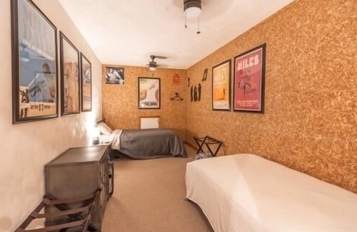 Godfrey Hotel | Grafton Getaway @ Overlook Lodge - an 8,000 sq foot home on 33 acres & sleeps 35