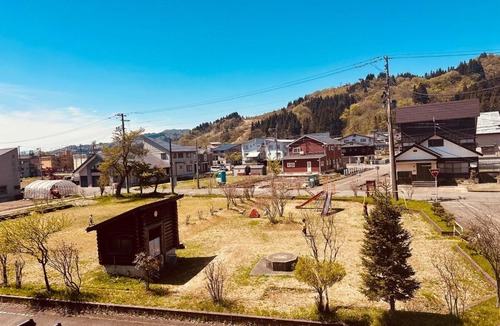 Minamiuonuma House | Green House- 200 m from Urasa Station