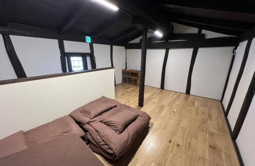 Tsuruga House | HOBOIE Guest House
